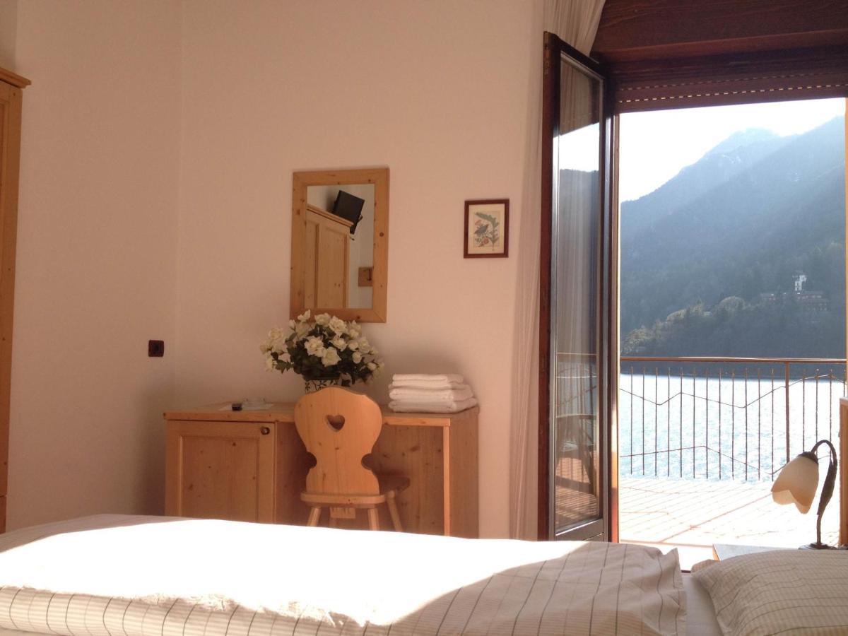 Albergo Mezzolago Exterior foto