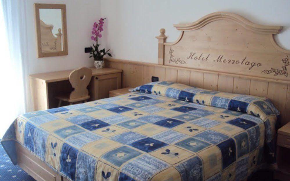 Albergo Mezzolago Exterior foto